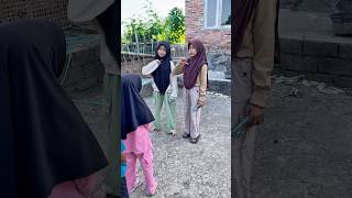 Download lagu Kalian mau suapin Sabila atau Abira? mp3