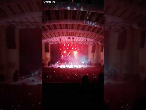 Vivo per lei con Bella Santiago