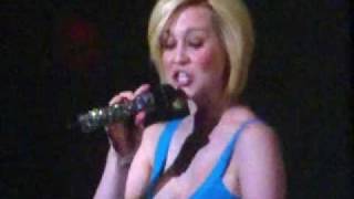 Kellie Pickler- Things that Never cross a Mans mind(live)