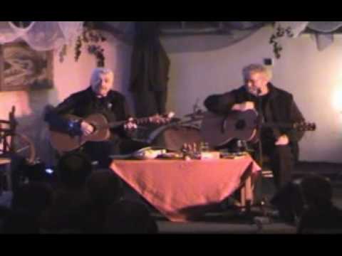PALEČEK & JANÍK - V domě straší duch