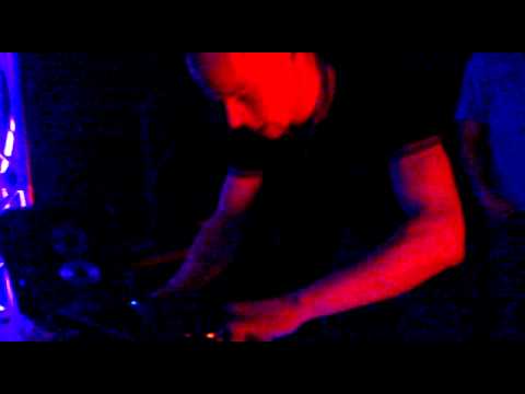 TESLA @ HAKKEN IN DEN MAI (rathausbunker Kiel DE) 30-04-2012