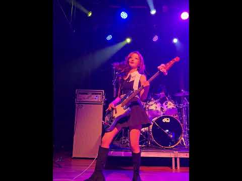 QWER Atlanta [251102] - Magenta Bass So Loud