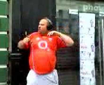 download lagu mp3 mp4 Dancing Dave, download lagu Dancing Dave gratis, unduh video klip Dancing Dave