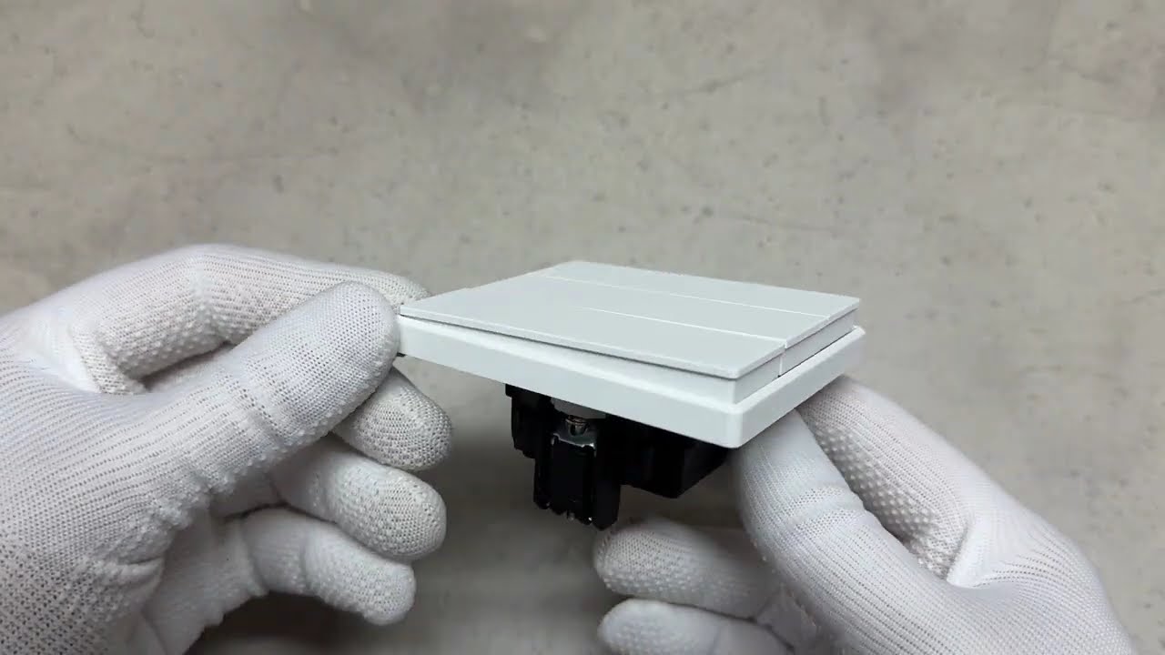 Вимикач триклавішний білий матовий VIDEX NOTA (VF-NT-SW3-WH)