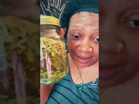 The Heavy Handed Conjurer has just restocked the exclusive Van Van Oil🝮