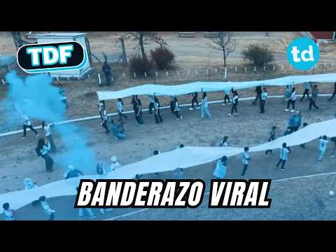 Más de 500 alumnos emocionaron al país con un banderazo por la Selección Argentina
