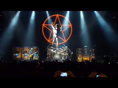 Rush ~ Overture/The Temples of Syrinx  ~ Time Machine - Live in Cleveland [HD 1080p] [CC] 2011