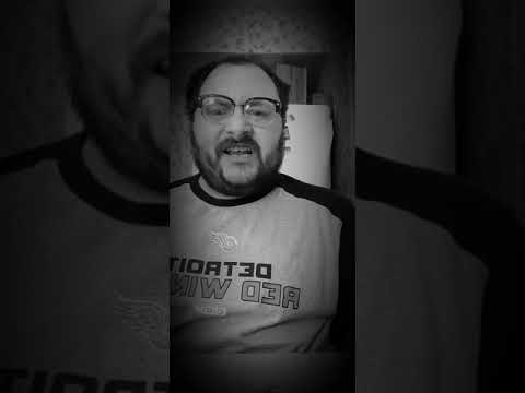 P19 I EXPLAIN THE FLAVOR DIFFERENCE FROM EATING TWO OF THESE WINGS AT 1 TIME!