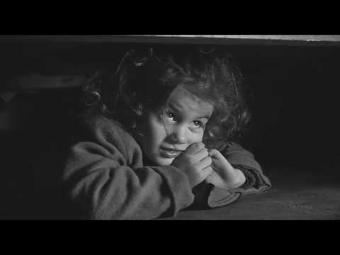 Schindler's List (1993) - Liitle Angel at liquidation of the ghetto (Scene)