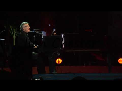 How to Pronounce Ilan Chester?