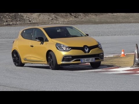 Renault Clio RS 200 EDC v Ford Fiesta ST Mountune - /CHRIS HARRIS ON CARS