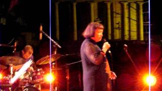 Sheila Jordan in Corfu, Lady be Good, ending