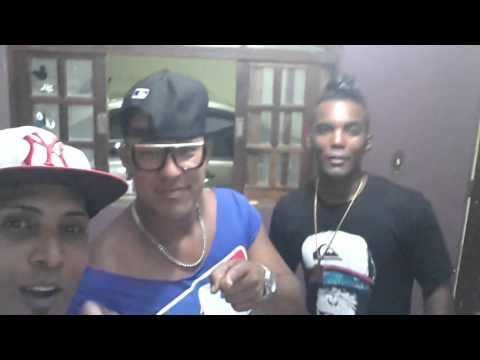 BOTA COM CARINHO AMOR