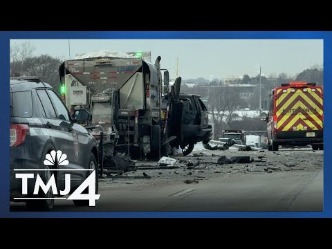 Woman killed after rear-ending snowplow on Wisconsin highway