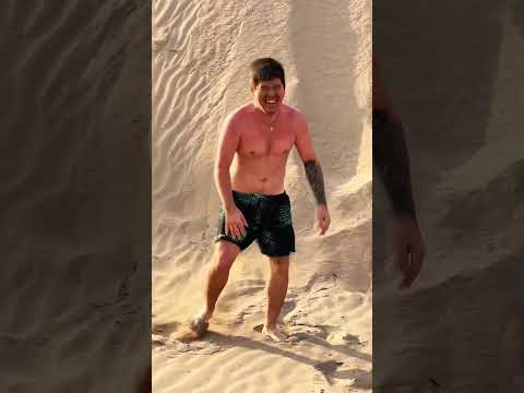 Подталкиваю людей на крайности, дорого😅 #friends #beach #shrek