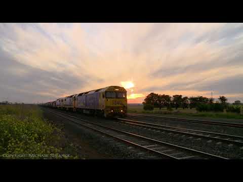 3KQ4 Pacific National Grain Train At Sunset - PoathTV Australian Railways
