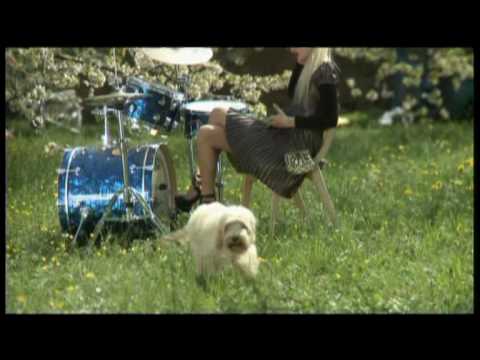 Dino Dvornik - Pelin i med (Official Music Video)