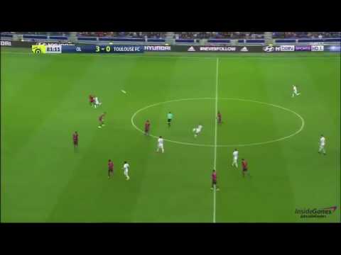 Menphis Depay inscrit un but de 47m face a toulouse