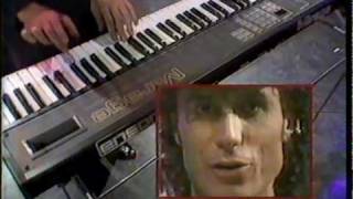 Deckchairs Overboard - "Walking in the Dark"  (Live on Countdown 1985)