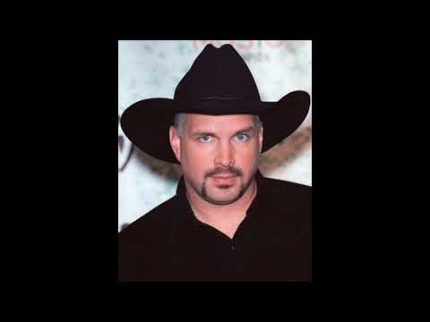 96.1/Raleigh WYLT becomes WKIX and format change to W-Garth (Aircheck)