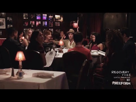 Callie & Stef Scene - The Fosters "We’re Celebrating” S03E11 2