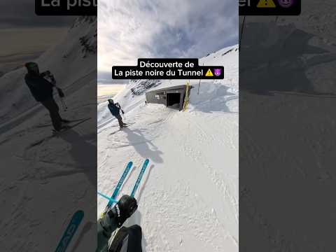 La piste noire du Tunnel de l’Alpe d’Huez ! Une piste mythique et difficile ⛷️🏔️🥶 #ski #tunnel