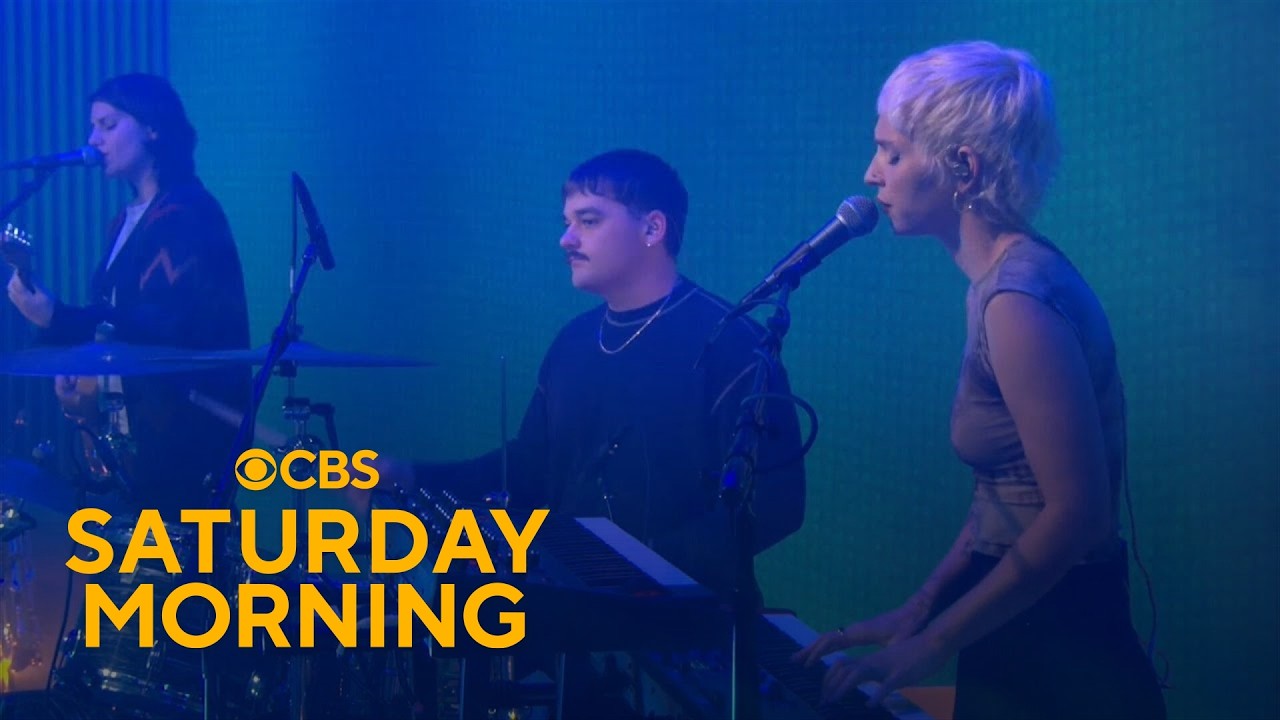 Saturday Sessions: Vacations plays "Holy Grail"