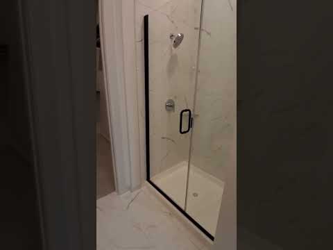 Horseshoe Bedroom, Bathroom, Closet