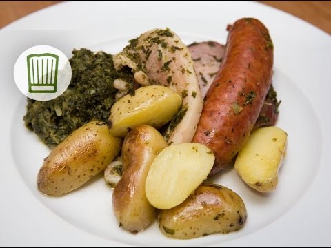 Grünkohl mit Kasseler, Mettwürstchen und Kartoffeln #chefkoch