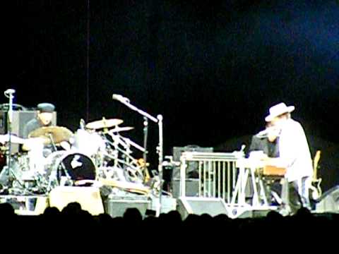 Bob Dylan & His Band -Thunder on the Mountain (Never Ending Tour 2009)
