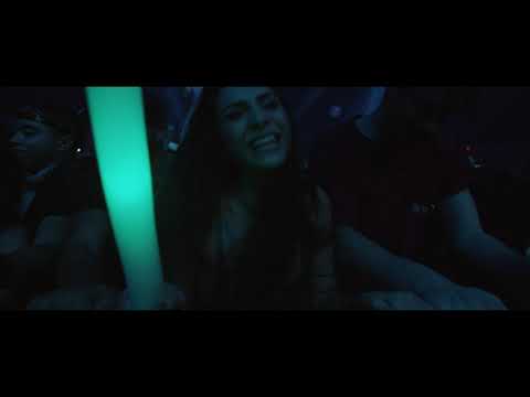 download lagu mp3 mp4 Tramps Like Us 2018, download lagu Tramps Like Us 2018 gratis, unduh video klip Tramps Like Us 2018