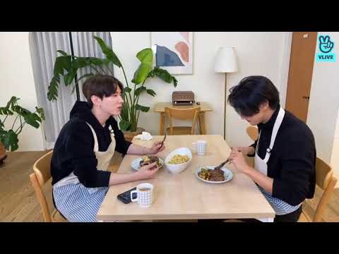 Kihyun's mom: "Why don't you unbutton your shirt like I.M and Shownu?"