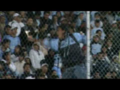 "MACARA ULTRAS AMBATO / CUANDO JUEGA LA CELESTE" Barra: Los Ultras &bull; Club: Macará