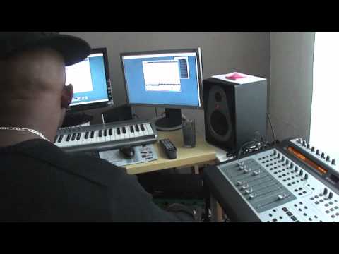 Napalm @ Studio 47 for Jimmy G track - Voor m'n stadje - (Frontlinie Records / Afterburn-Media)