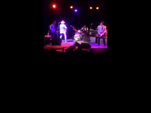 Dwight Yoakam at Britt Festival 8/22/15 - Liar