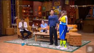 Download lagu Momen lucu hj malih dan haji bolot mp3 Download lagu Momen lucu hj malih dan haji bolot mp3