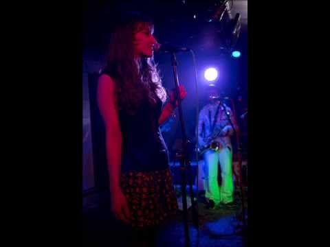 The Lovelaces - Alice in Wonderland