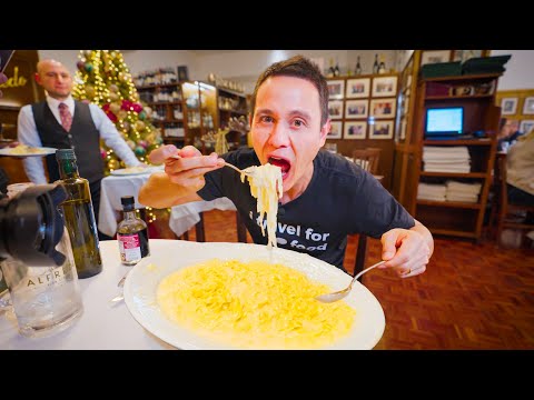 Original Fettuccine Alfredo in Rome - Why Do Italians Hate This?? 🇮🇹