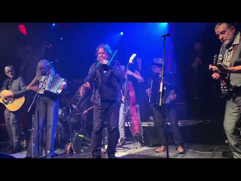 17 Hippies "Saragina Rumba" HIRSCH Nürnberg 13.2.25