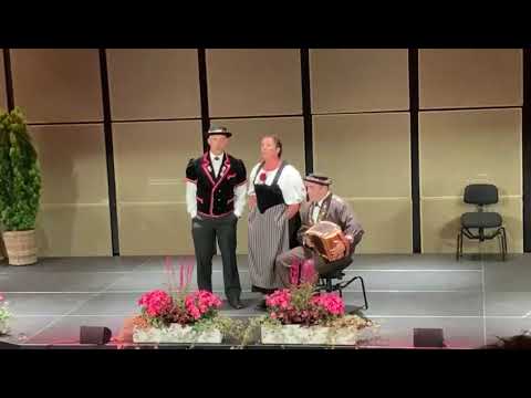 Jodelduett Vreny Burch & Tom Wicki - E Tag uf em Bärgli