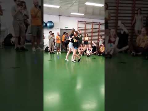 Yse Góes e Anne Juhe - Forró Roots - Movimentações Básicas