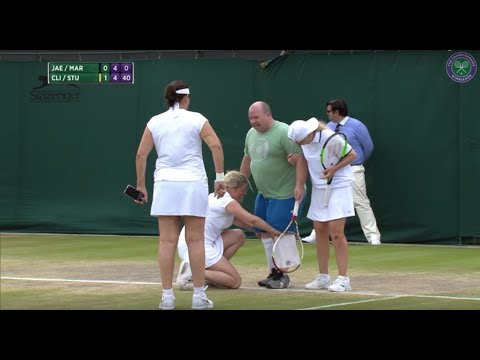 Kim Clijsters gives man tennis skirt