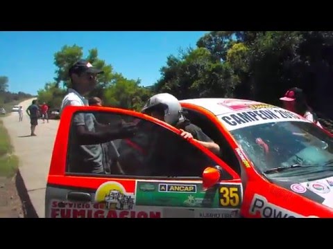 Jose llegando en Ford Ka Rally