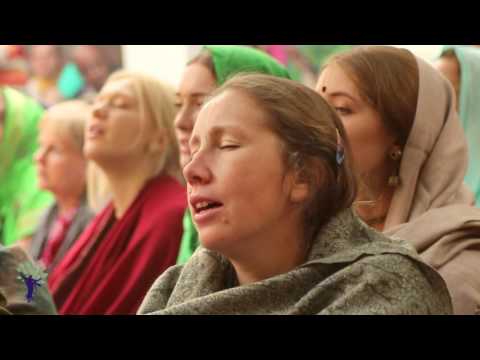 Joy of Krishna Consciousness 025 - Hare Krishna Kirtan by Jahnavi Harrison