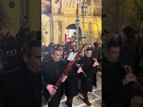 Vía crucis del Cristo de la Trinidad saliendo del convento de santa Isabel