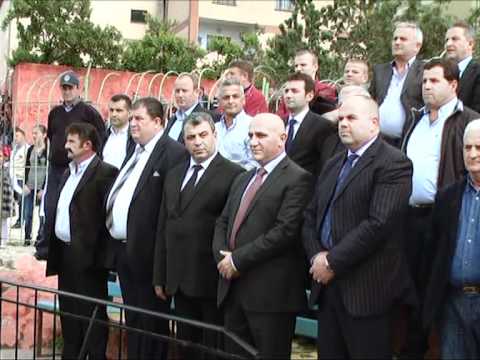 KUKESI, FESTE ME SHAMPANJE E FISHEKZJARRE  PER TITULLIN