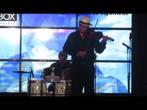 Performance of Jazz Violinist Gérardo Aguillon