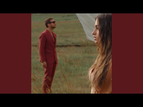 Јас против целиот свет (feat. Lara Ivanova)