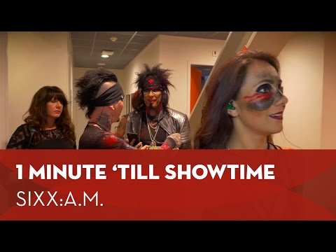 One minute 'till showtime