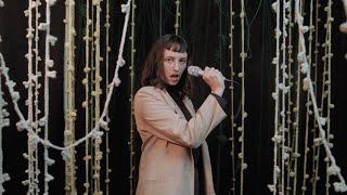 koleżanka – “Cheers!”